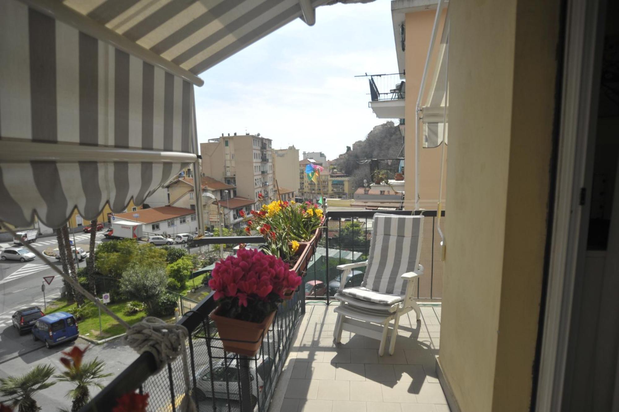 Casa Carina Centro Citta Con Garage Privato Apartment Sanremo Exterior photo